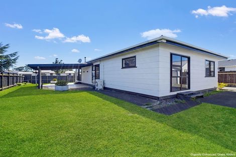 Photo of property in 22 Peter Hall Drive, Kelvin Grove, Palmerston North, 4414
