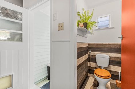 Photo of property in 9 Parris Street, Moturoa, New Plymouth, 4310