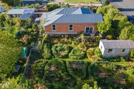 Photo of property in 21 Peel Street, Lawrence, 9532