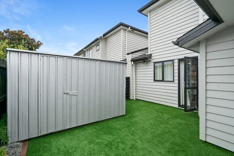 Photo of property in 15 Rosarina Lane, Takanini, 2112