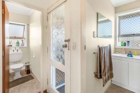 Photo of property in 43 Rugby Street, Levin, 5510