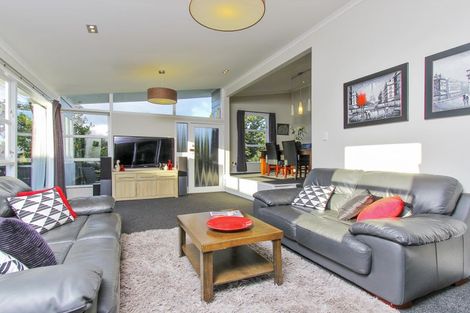Photo of property in 11 Allington Road, Massey, Auckland, 0614