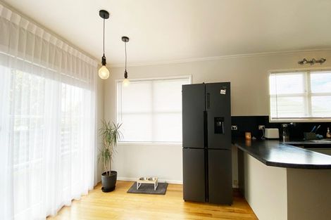 Photo of property in 54 Alma Crescent, Papakura, 2110