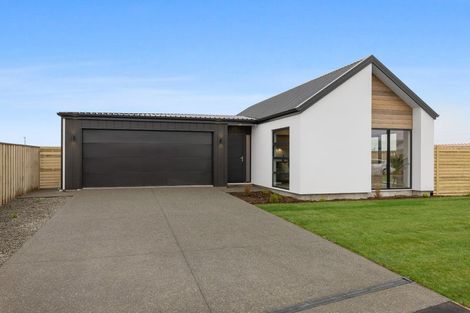 Photo of property in 5 Alex Place, Rolleston, 7614