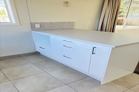 Photo of property in 1/606 Heretaunga Street East, Parkvale, Hastings, 4122