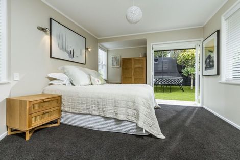 Photo of property in 2/65 Park Rise, Campbells Bay, Auckland, 0630