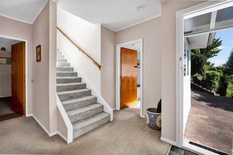 Photo of property in 10 Lawry Street, Moturoa, New Plymouth, 4310