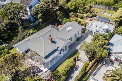 Photo of property in 23a Clyde Street, Island Bay, Wellington, 6023