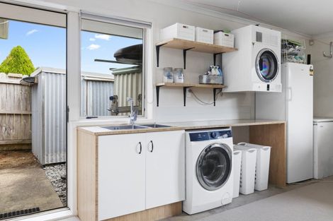 Photo of property in 35 Isabella Drive, Pukekohe, 2120