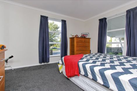 Photo of property in 11 Allington Road, Massey, Auckland, 0614