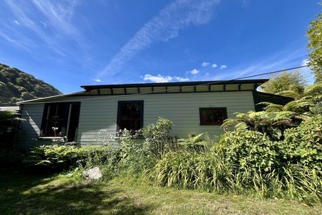 Photo of property in 2220 West Bank Road, Motueka Valley, Motueka, 7196
