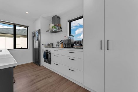 Photo of property in 40 Leathem Crescent, Pokeno, 2402