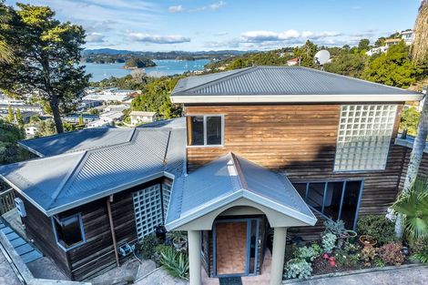 Photo of property in 19 Bayview Road, Paihia, 0200