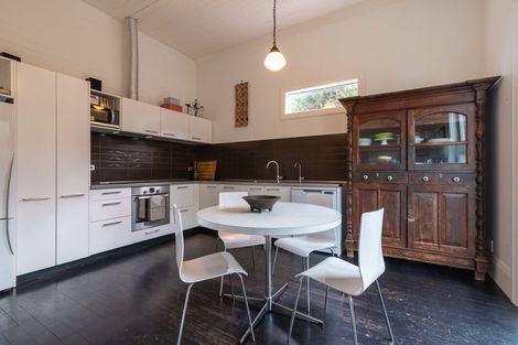 Photo of property in 22 Exeter Street, Lyttelton, 8082