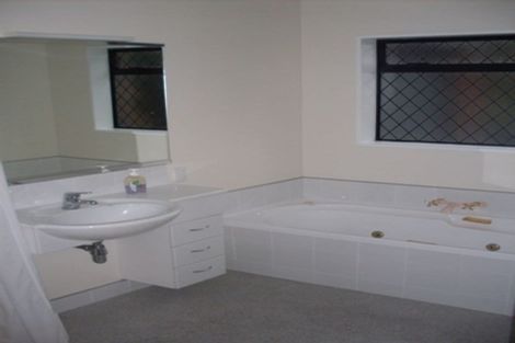 Photo of property in 20 Althorp Place, Avonhead, Christchurch, 8042