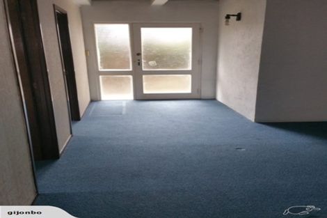 Photo of property in 57 Cron Avenue, Te Atatu South, Auckland, 0610