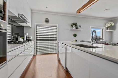 Photo of property in 7 Boutique Way, Orewa, 0931