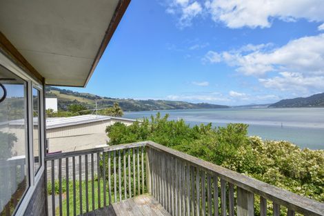 Photo of property in 20 Bayne Terrace, Macandrew Bay, Dunedin, 9014