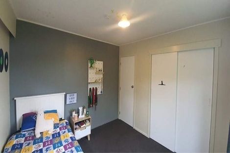 Photo of property in 17 Wattle Grove, Maungaraki, Lower Hutt, 5010