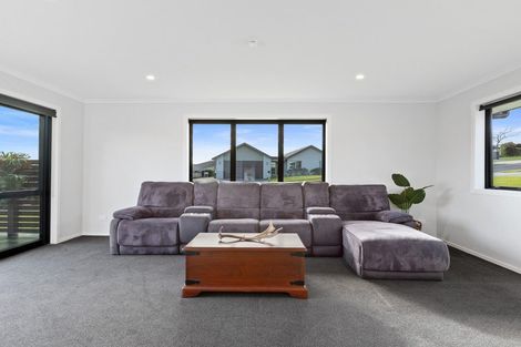 Photo of property in 3 Olive Close, Omokoroa, 3114