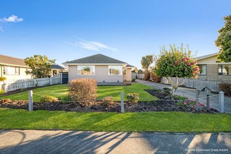 Photo of property in 19 Glenora Place, Hornby, Christchurch, 8042