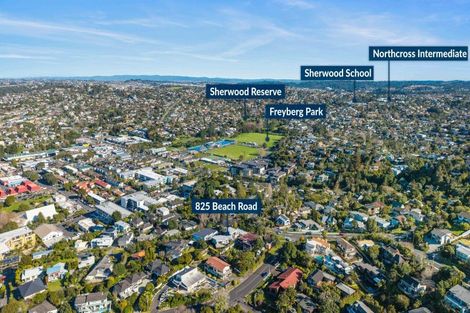 Photo of property in 825 Beach Road, Browns Bay, Auckland, 0630