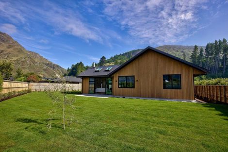 Photo of property in 9 Morepork Way, Arthurs Point, Queenstown, 9371