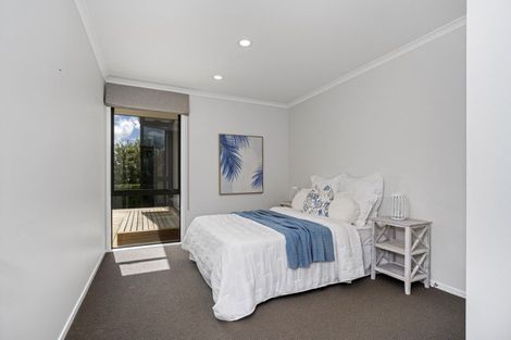 Photo of property in 2 Carex Close, Pyes Pa, Tauranga, 3112