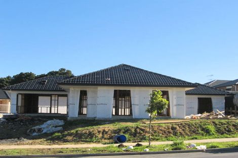 Photo of property in 87 Glenveagh Park Drive, Weymouth, Auckland, 2103