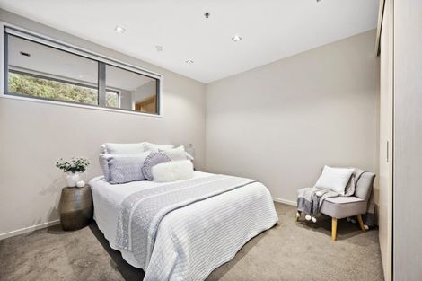 Photo of property in Patent 326 Apartments, 507s/326 Evans Bay Parade, Hataitai, Wellington, 6021