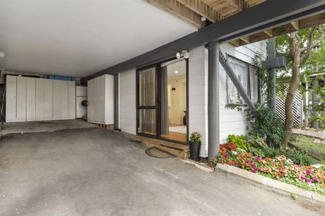 Photo of property in 2/1 Mulberry Place, Glenfield, Auckland, 0629