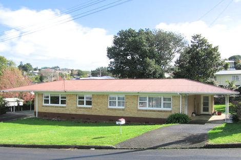 Photo of property in 4 Adams Place, Te Kamo, Kamo, 0112