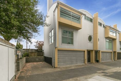 Photo of property in 1a/10 Park Avenue, Epuni, Lower Hutt, 5011