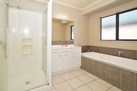 Photo of property in 33 Ravenscourt Place, Huntington, Hamilton, 3210