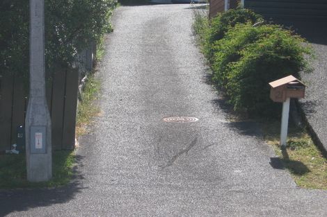 Photo of property in 2/21 Heathglen Place, Bayview, Auckland, 0629