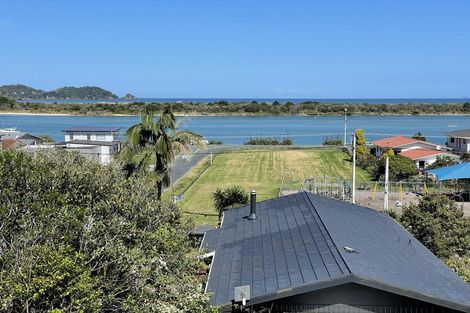 Photo of property in 2 Pine Road, Ngunguru, Whangarei, 0173