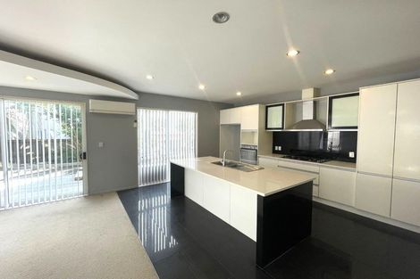 Photo of property in 14 Stamford Crescent, Flat Bush, Auckland, 2019