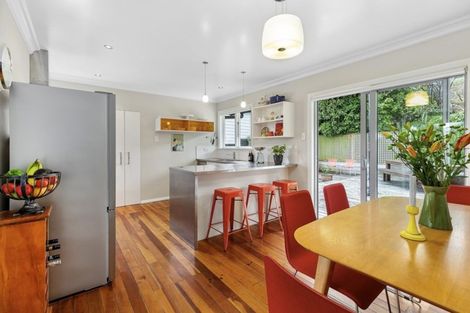 Photo of property in 23 West Road, Northland, Wellington, 6012