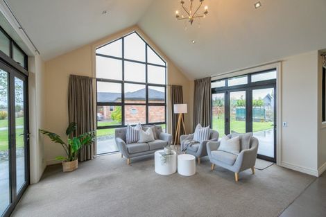 Photo of property in 60 Breaksea Street, Te Anau, 9600