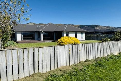 Photo of property in 35 Daelyn Drive, Richmond, 7020