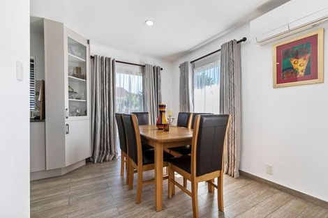 Photo of property in 1/527 Weymouth Road, Weymouth, Auckland, 2103