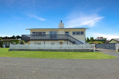 Photo of property in 31 Nash Parade, Foxton Beach, Foxton, 4815