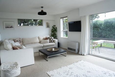 Photo of property in 3/237 Courtenay Street, Strandon, New Plymouth, 4312