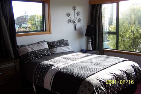 Photo of property in 39 Holloway Street, Waikiwi, Invercargill, 9810