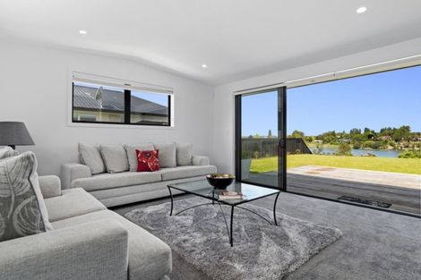 Photo of property in 93 Lynley Park Drive, Omokoroa, 3114