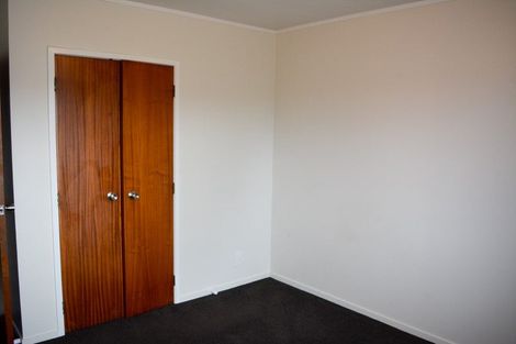 Photo of property in 4/318 Te Atatu Road, Te Atatu South, Auckland, 0610