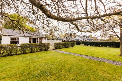 Photo of property in 5 Waicola Drive, Fitzherbert, Palmerston North, 4471