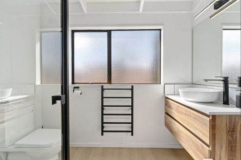 Photo of property in 14 Kings Drive, Wanaka, 9305