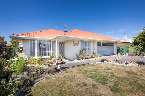 Photo of property in 21 Colonial Place, Kelvin Grove, Palmerston North, 4414
