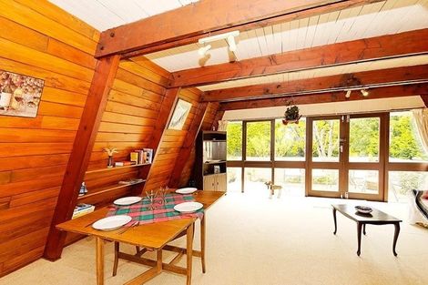 Photo of property in 24 Cornwall Street, Te Atatu South, Auckland, 0610